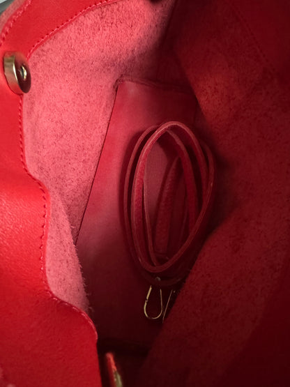 Pirogue Mini Crossbody - Cherry Red